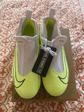 Nike Ghost Slip-On Soccer Shoes - White & Neon Yellow
